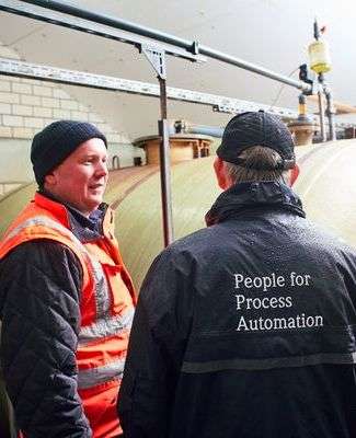 使用鐵基、鋁基，或混合基除磷劑